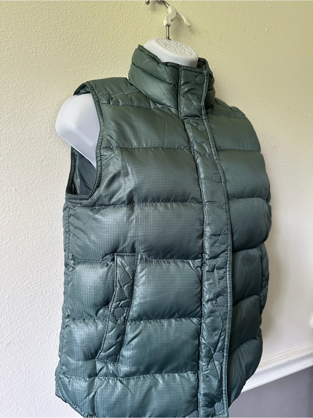J. Crew Men's Quilted Puffer Vest in Slate Green
